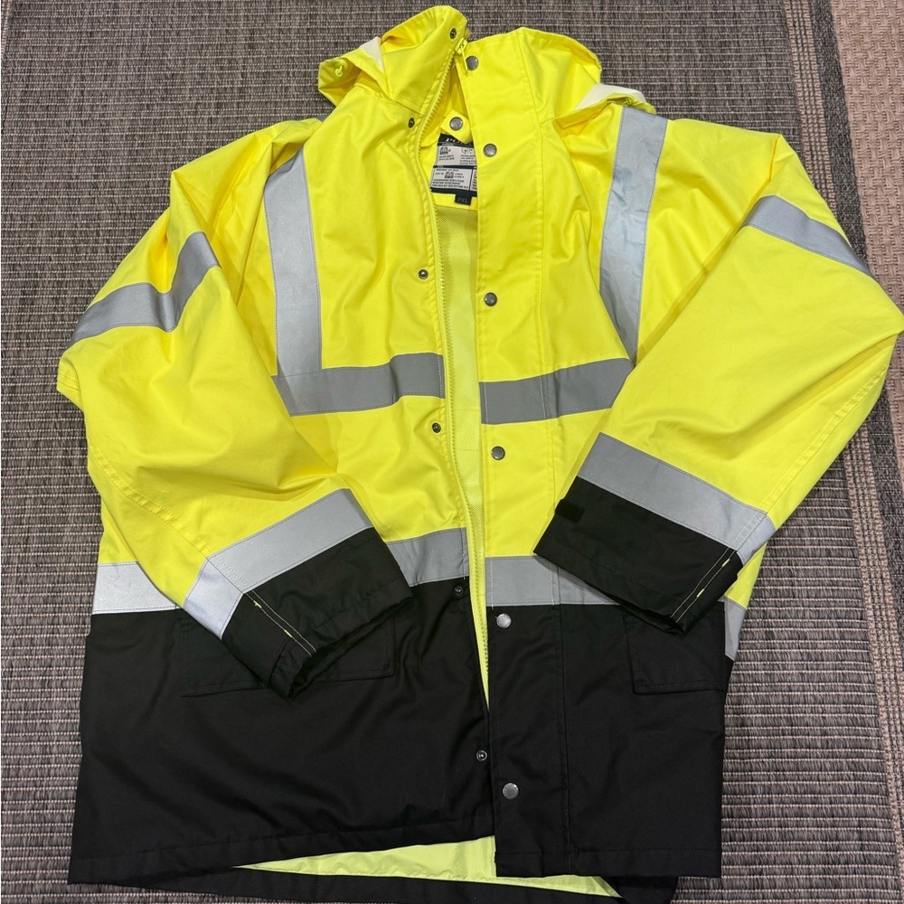 Portwest 107-2015 Type A Class 3 Yellow and Black Safety Performance Jacket
